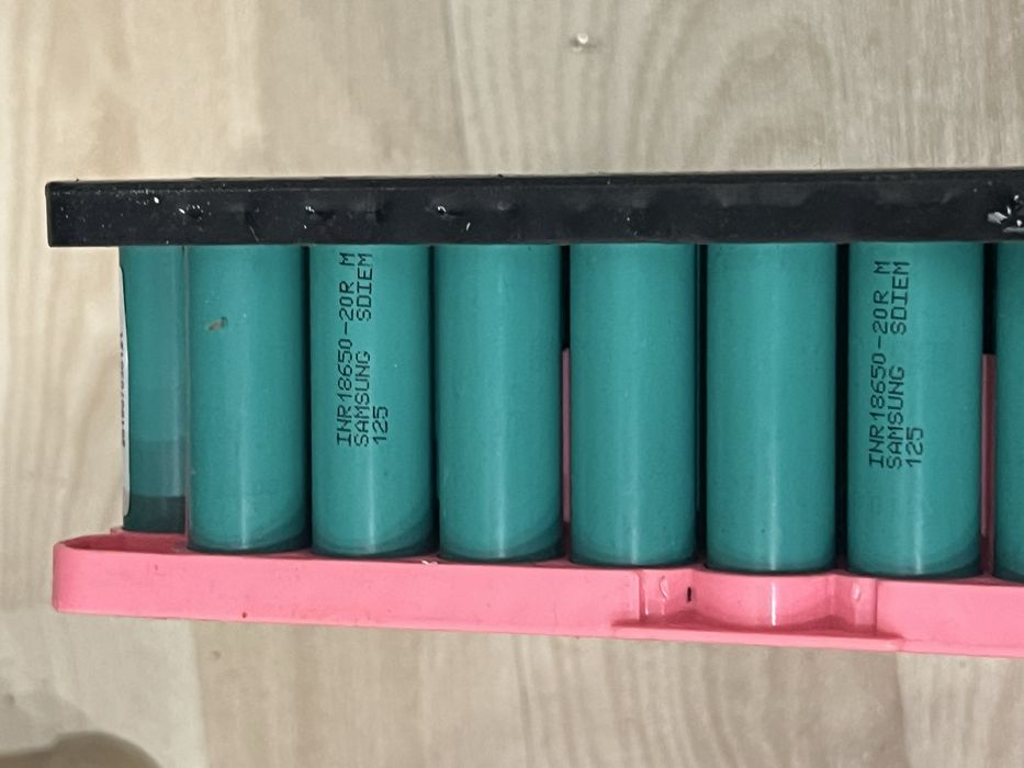 Акумулятори 18650 Samsung 20R Li-ion