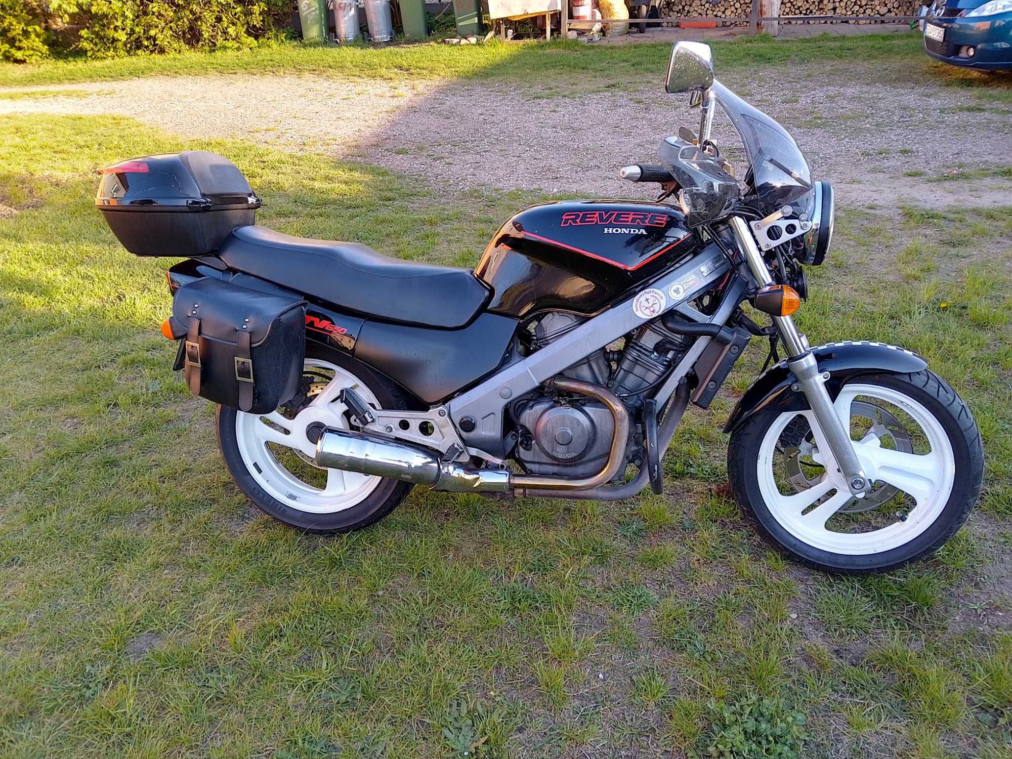 Honda ntv 650 revere kat. A2