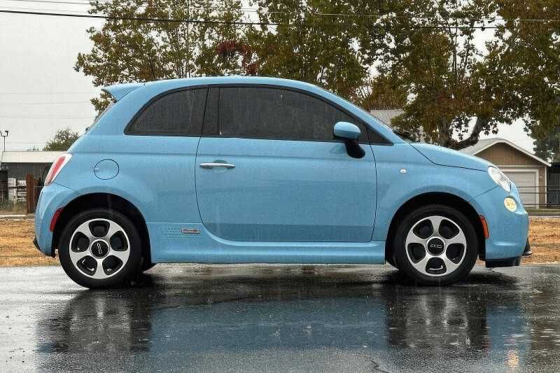 2017 FIAT   500e