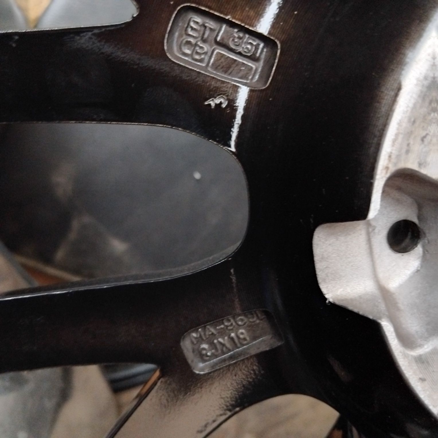 Felgi aluminiowe TEC 18" 5x112 VW Skoda Seat Audi wzór BBS