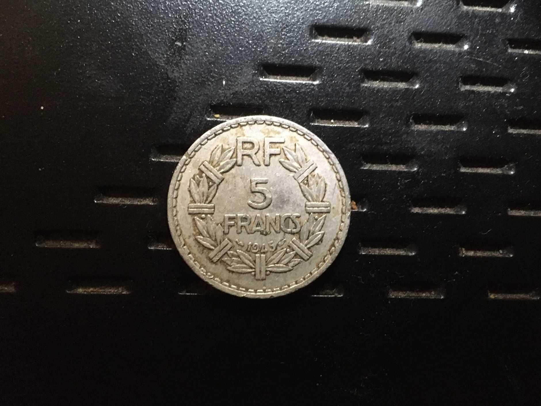 Moeda de 5 Francos Lavrillier 1945 (Alumin) novo preço