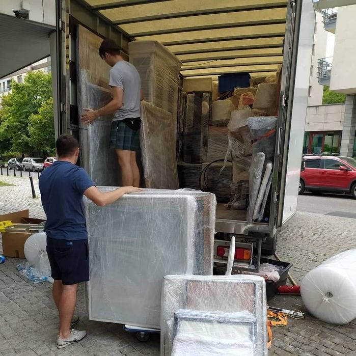 Przeprowadzki Transport palet z windą pianin mebli Wnoszenie montaż