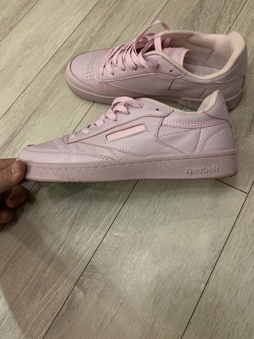 Кросівки жіночі Reebok