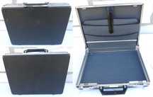 Walizka DelSey organizer case 44,5x36x8cm neseser teczka z tworzywa