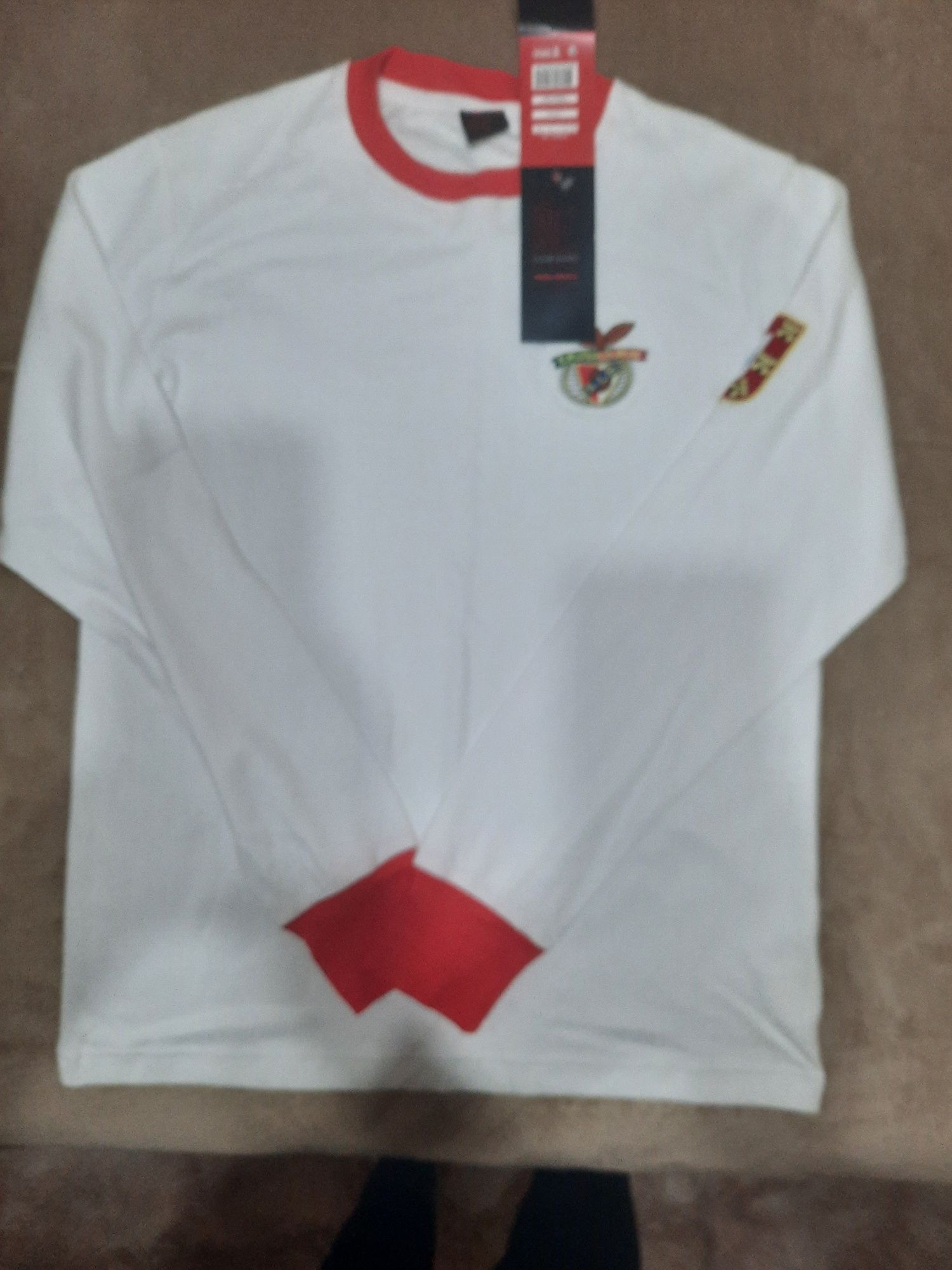 Camisola do Benfica Eusébio.  Tamanho S