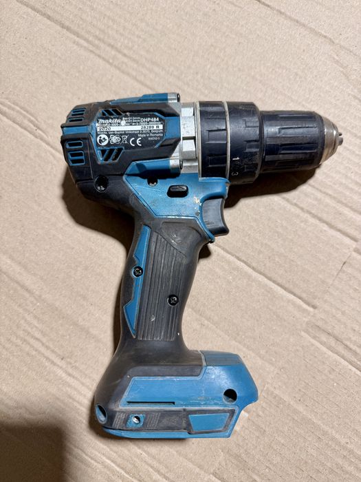 Акумуляторний дриль-шурупокрут MAKITA