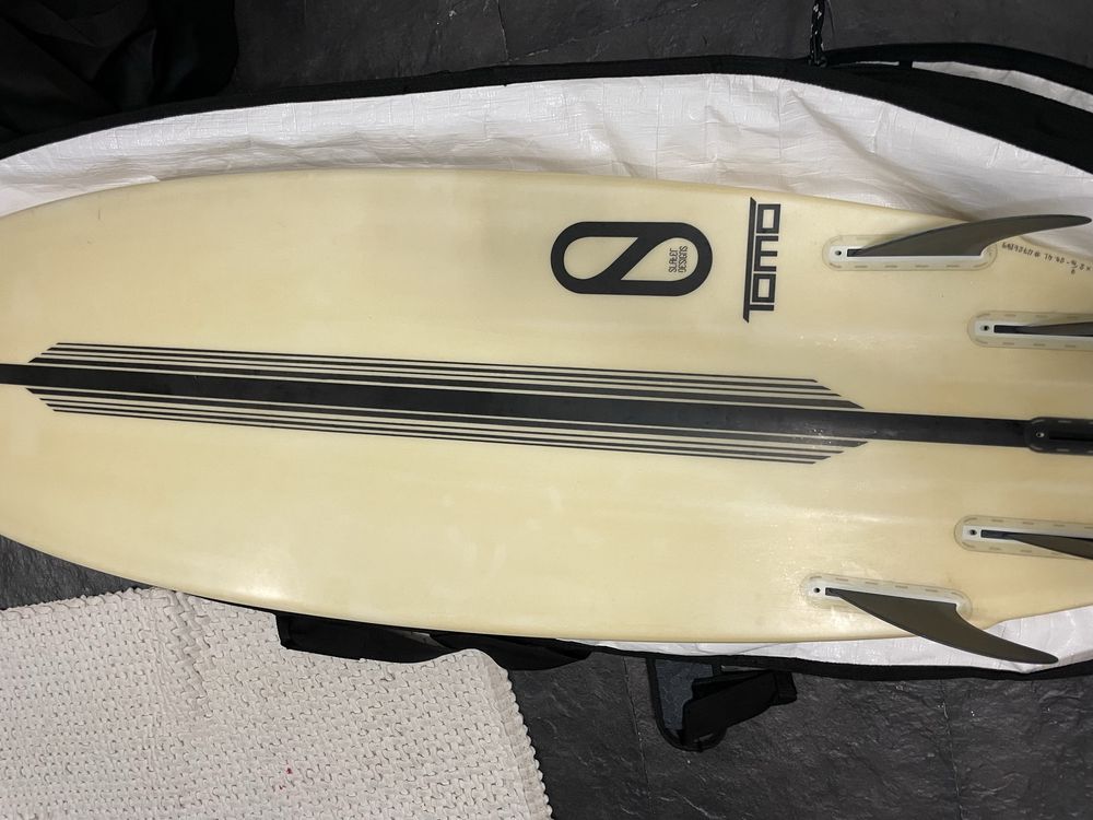 Prancha de surf Slater CYMATIC 5’5 -29,4L + saco + quilhas quad