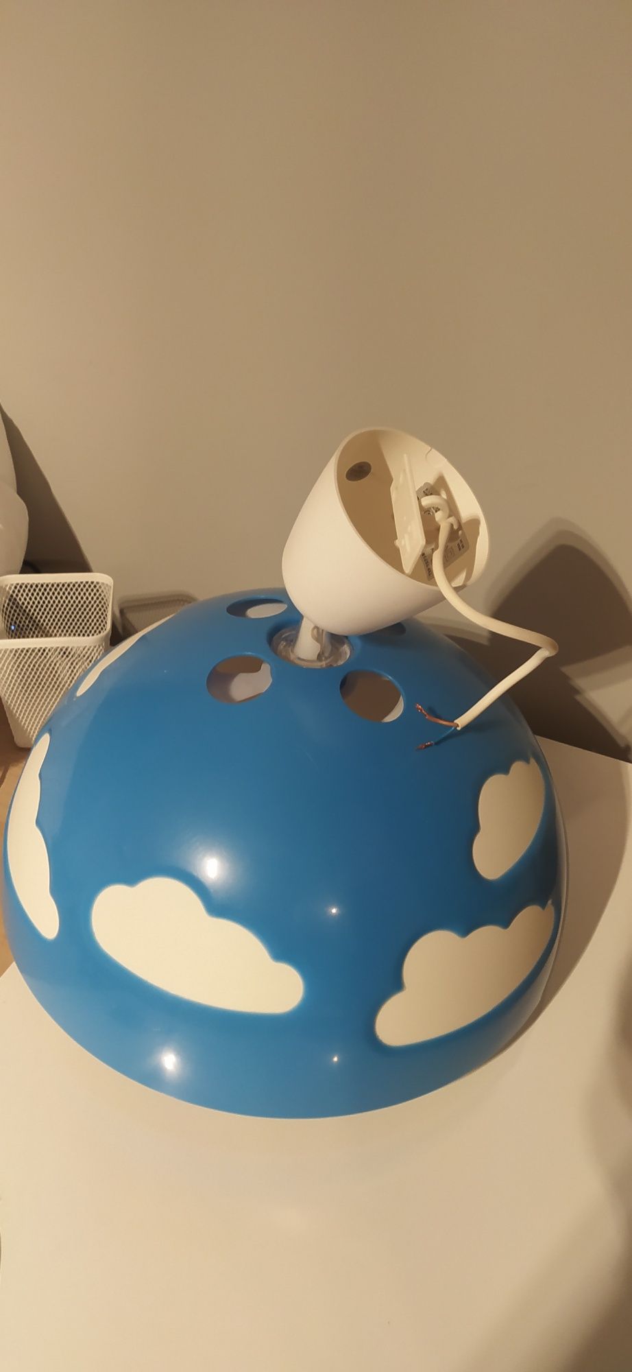 Lampa wisząca z Ikei do pokoju dziecięcego