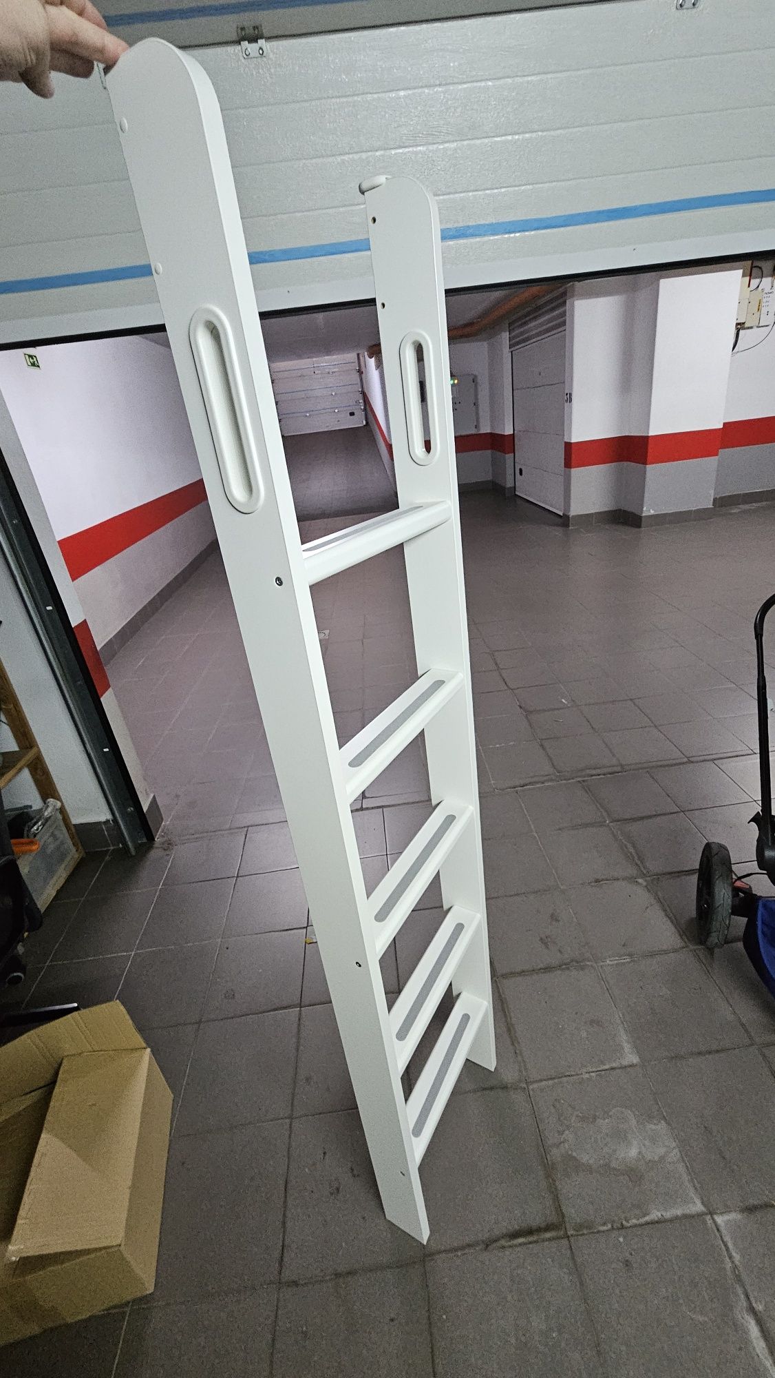 Escada ikea cama  SMASTAD