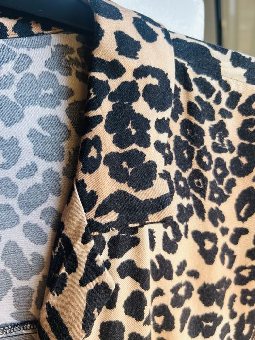 Blusa Animal Print Elegante