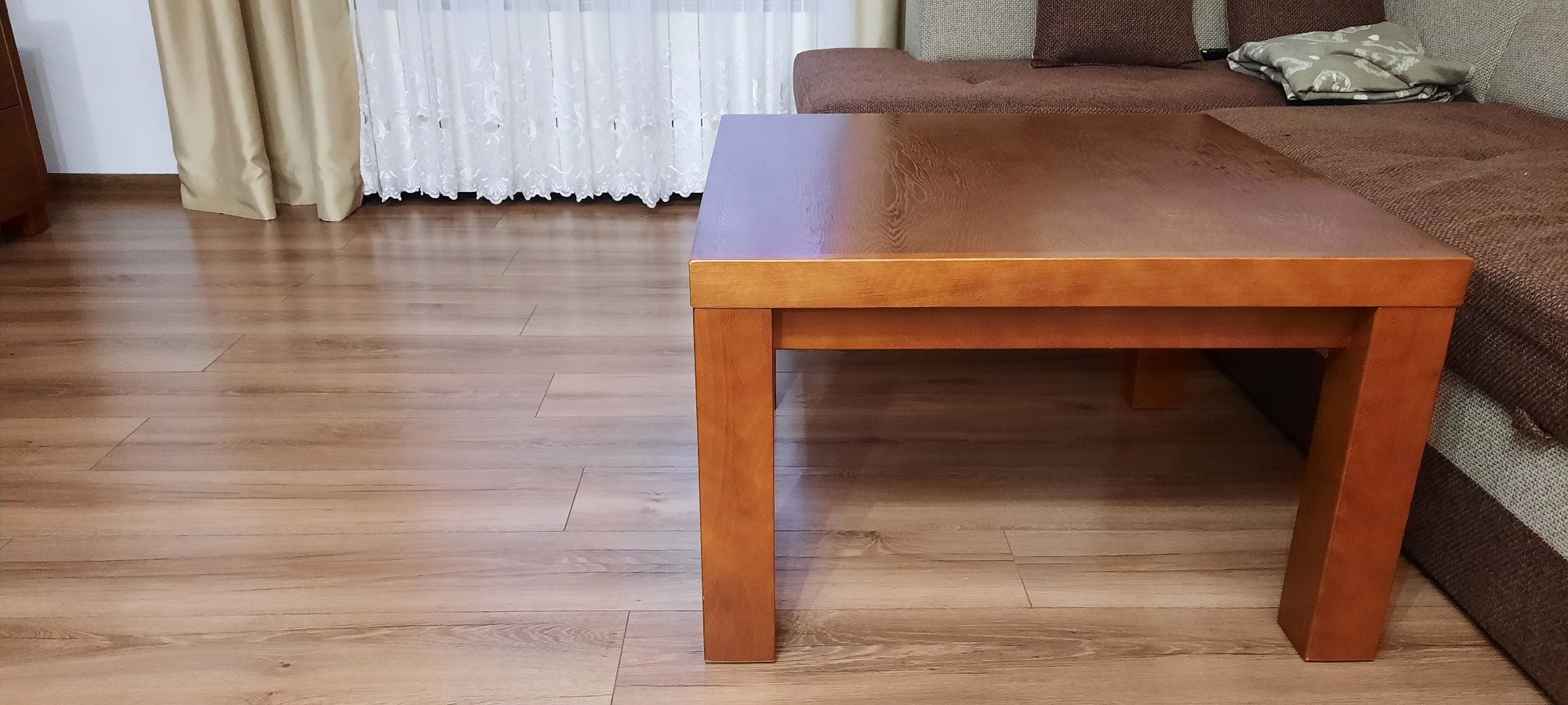 Stół, krzesła, ława