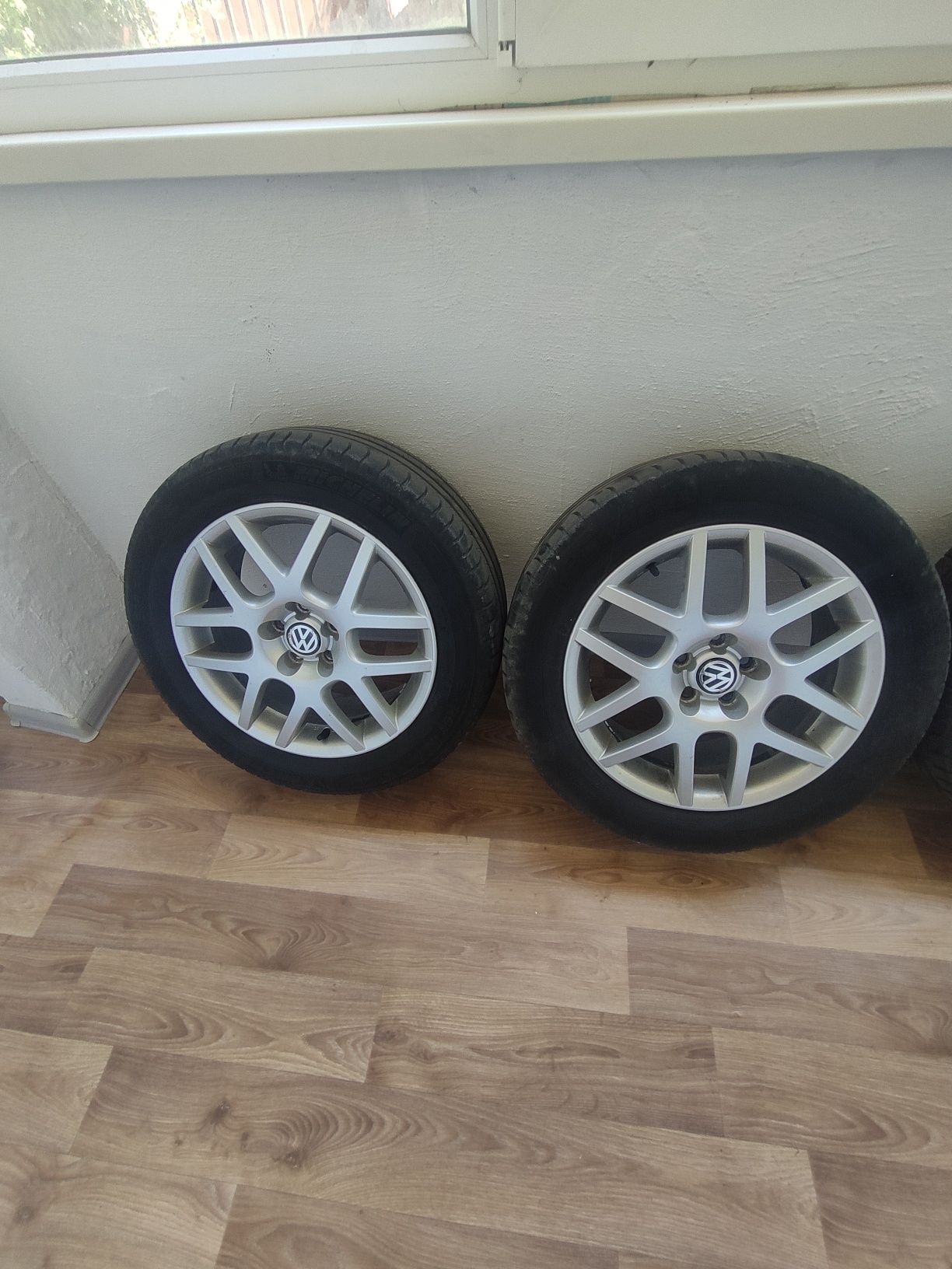 Продам диски р16 гольф 4
