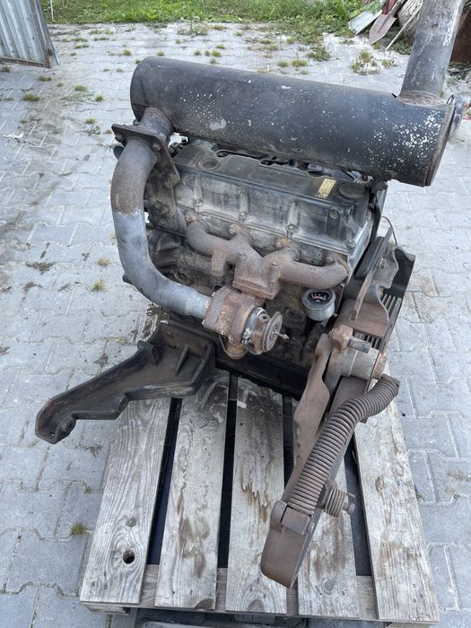 Двигун дизельний Kubota V3300 Турбо