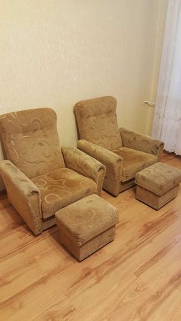 Fotele + Pufy + Ława