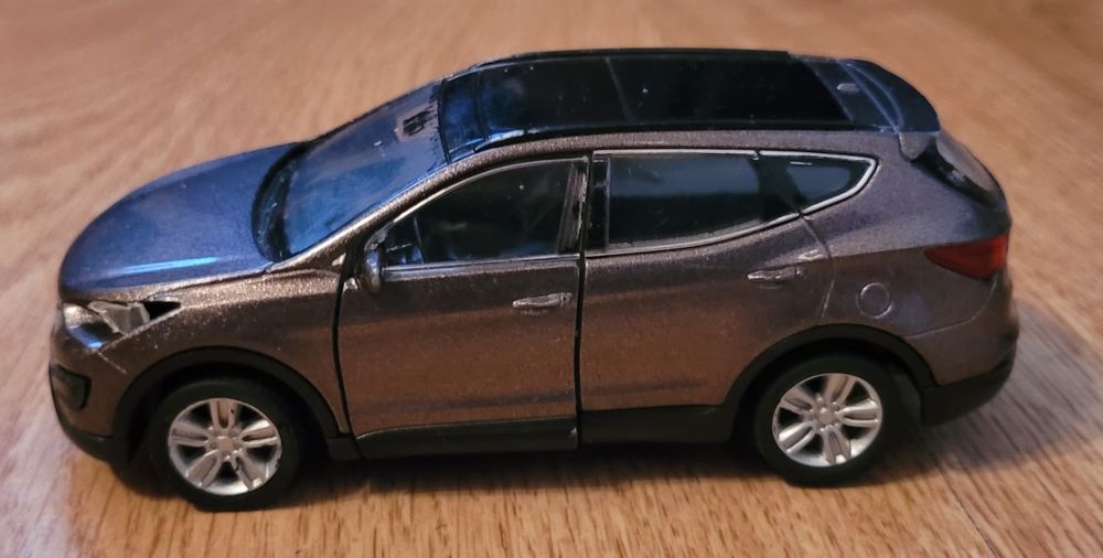 Sprzedam lub zamienię model samochodu!