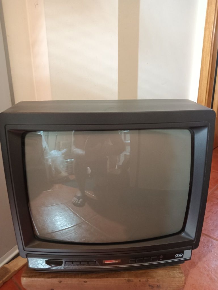 TV de 33cm e se 55cm