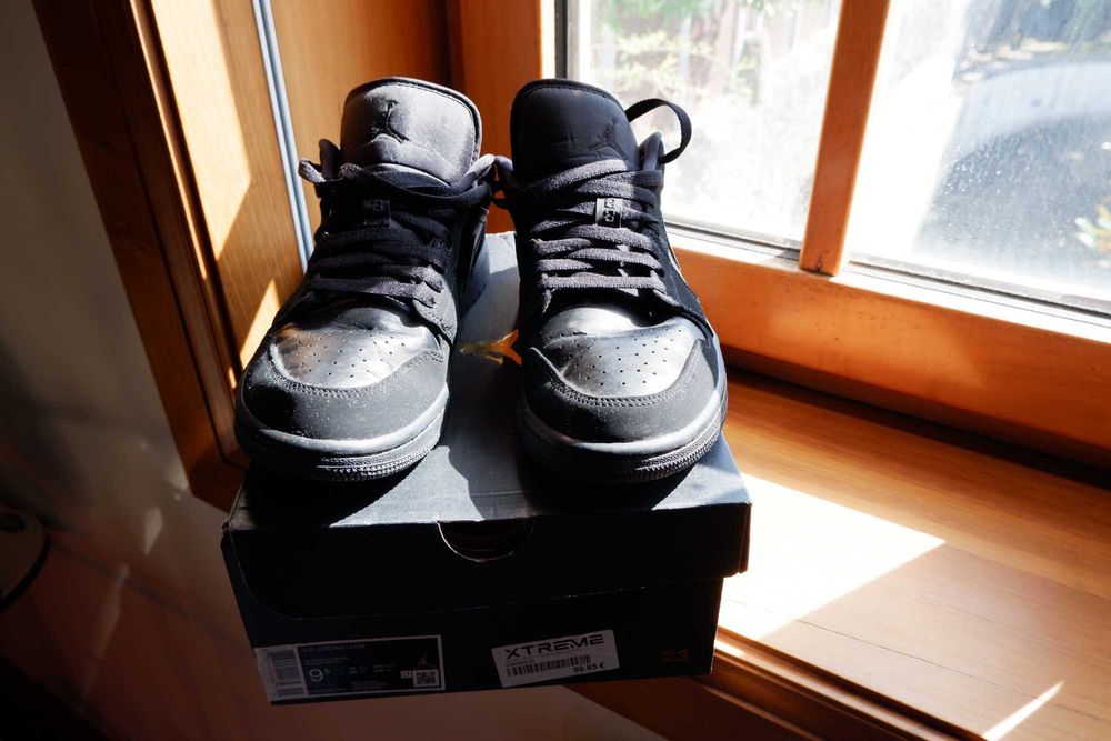 Nike Air Jordan Low