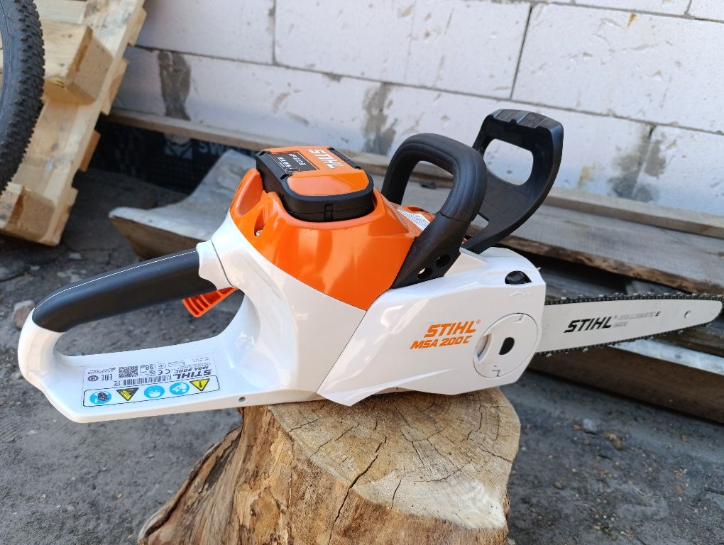Продам акумуляторну пилу Stihl