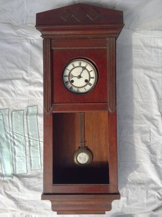 Настенные часы Friedrich Mauthe, Schwenningen(F.M.S.) wall clock.