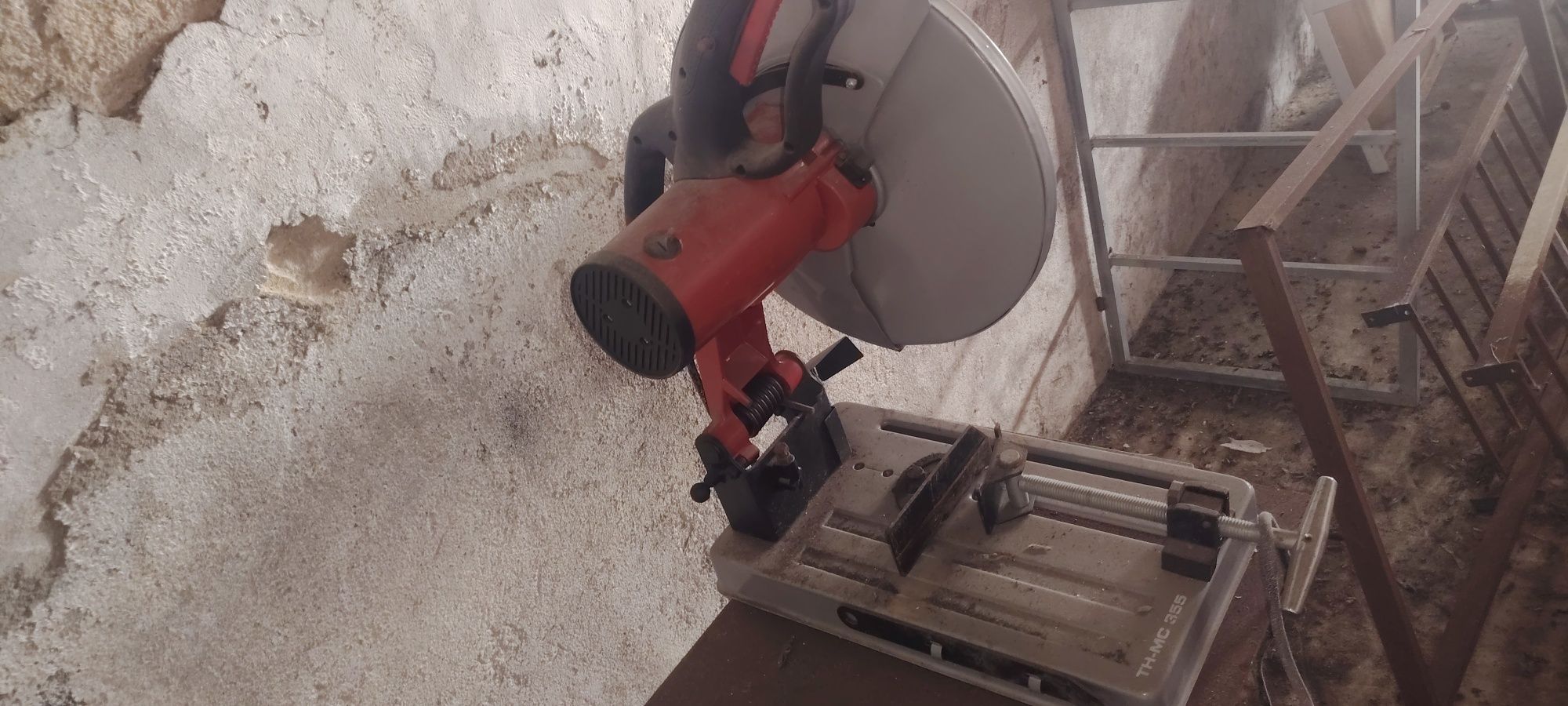 Serra de corte Einhell TC-MC 355/1