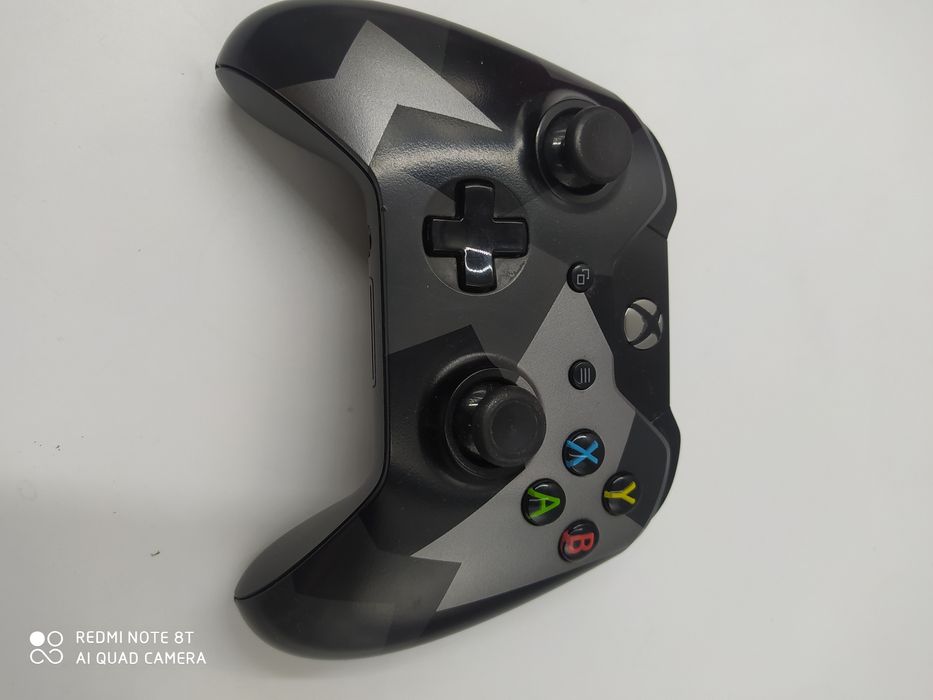 Oryginalny Pad Xbox One covert Forces