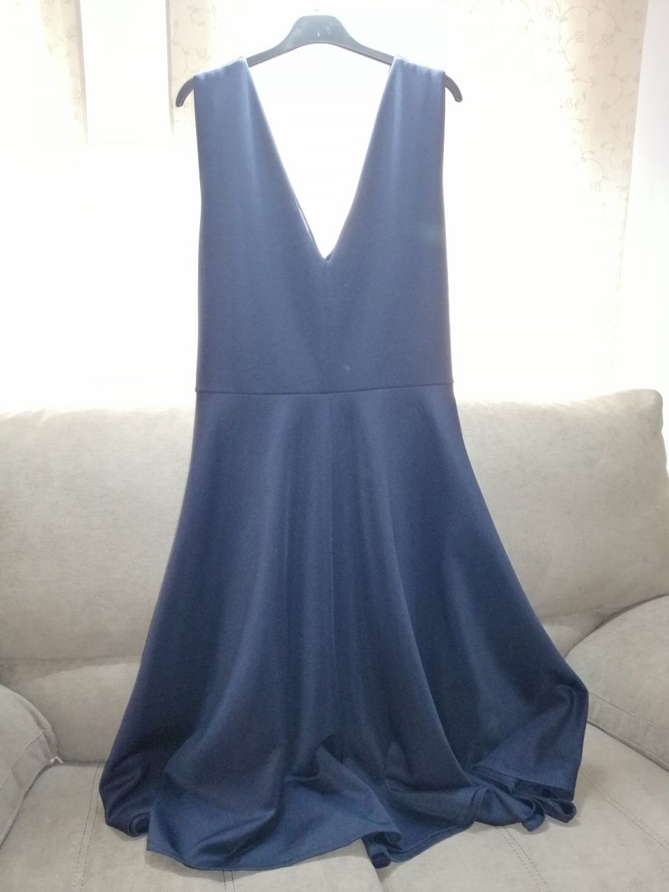 Vários vestidos e Saia
