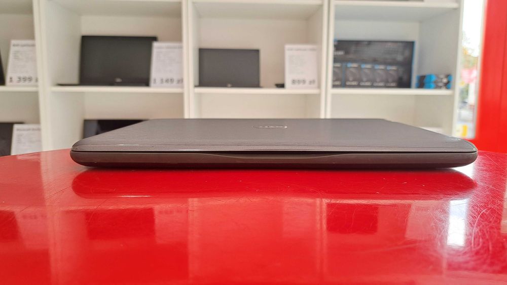 Tani Laptop Dell Latitude 3380 13" i3 8GB/128SSD Win11 A-Klasa FV23
