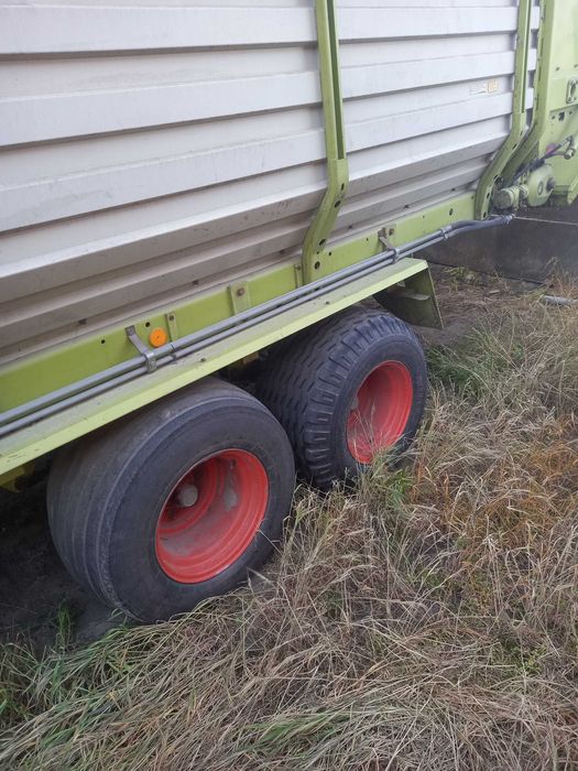 Sprzedam przyczepę Claas Sprint 335s
