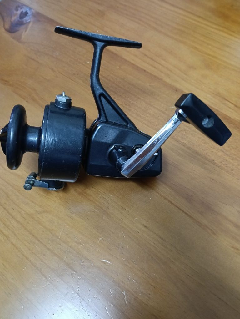 Carreto de pesca antigo River220S