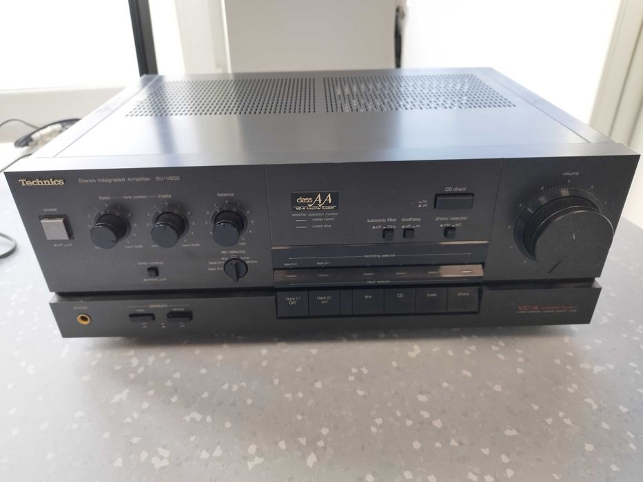 Wzmacniacz stereofoniczny Technics SU-V650, w pełni sprawny, zadbany.