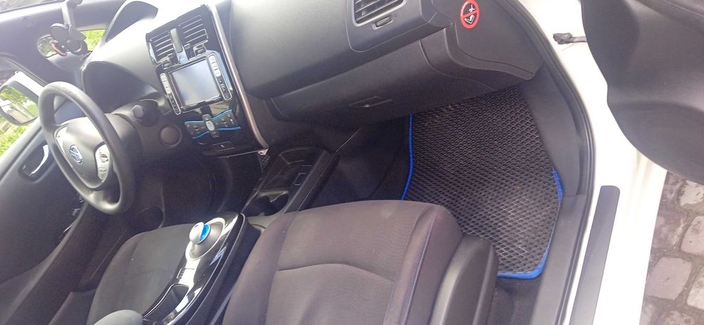 продам Nissan Leaf 2014 24kWt I покоління (FL)