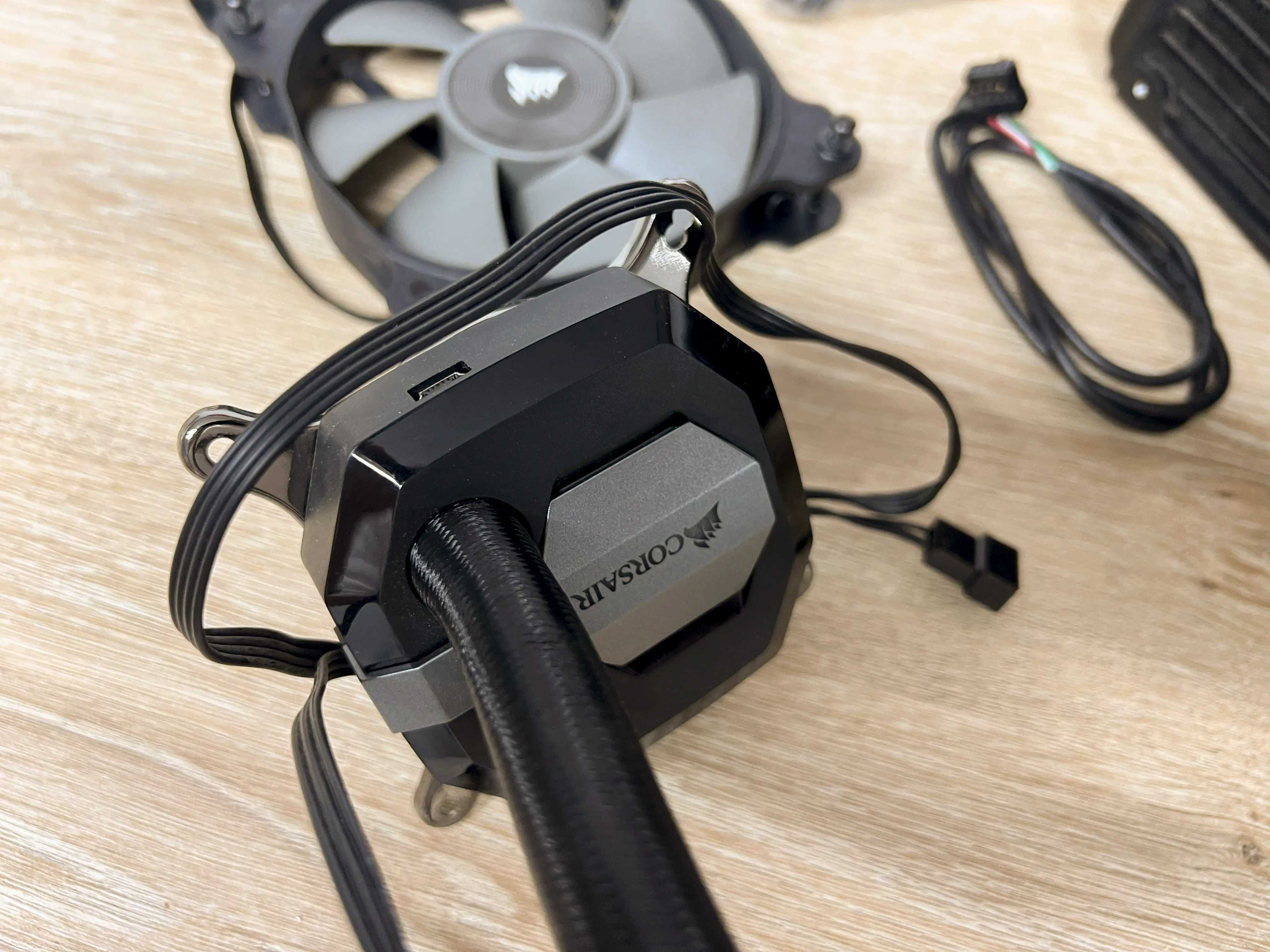 Corsair H100i V2 - Chłodzenie wodne procesora
