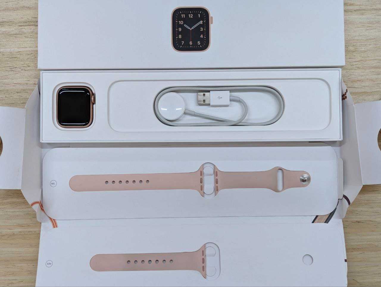 /7844/ Apple Watch SE 40mm Gold Aluminum Case (MYDN2) Обмін Гарантія