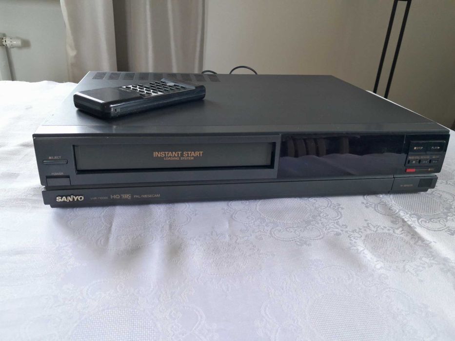 Tanio magnetowid SANYO VHR-7100EE