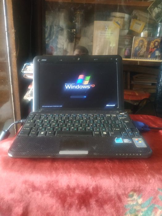 Ноутбук MSI U 100 20v 2A рабочий