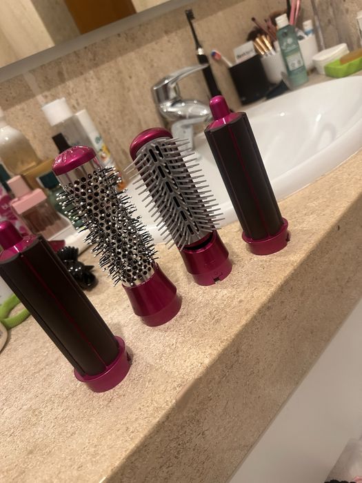 Modelador e secador com mais acessorios