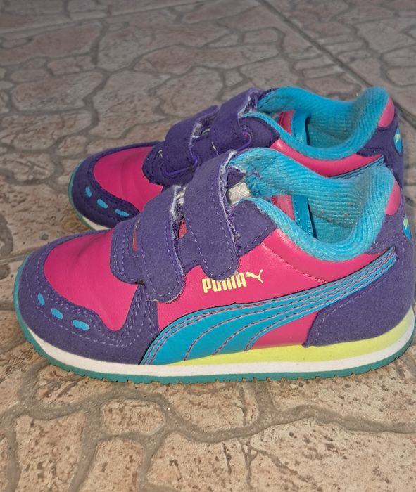 Кроссовки Puma на девочку 22 размер