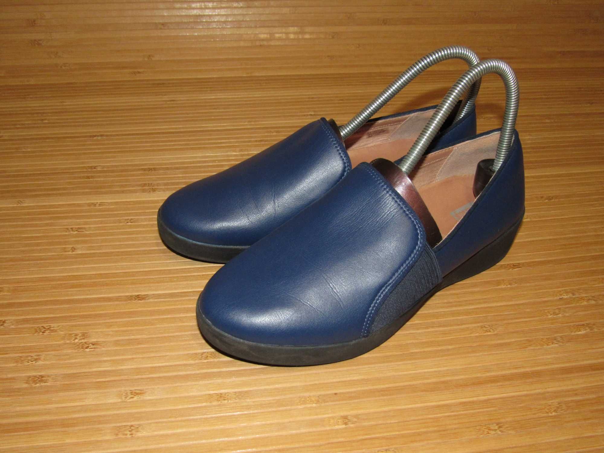 Сліпони Fitflop Colette Skate Slip On; EUR-39; Ус-ка: 25см