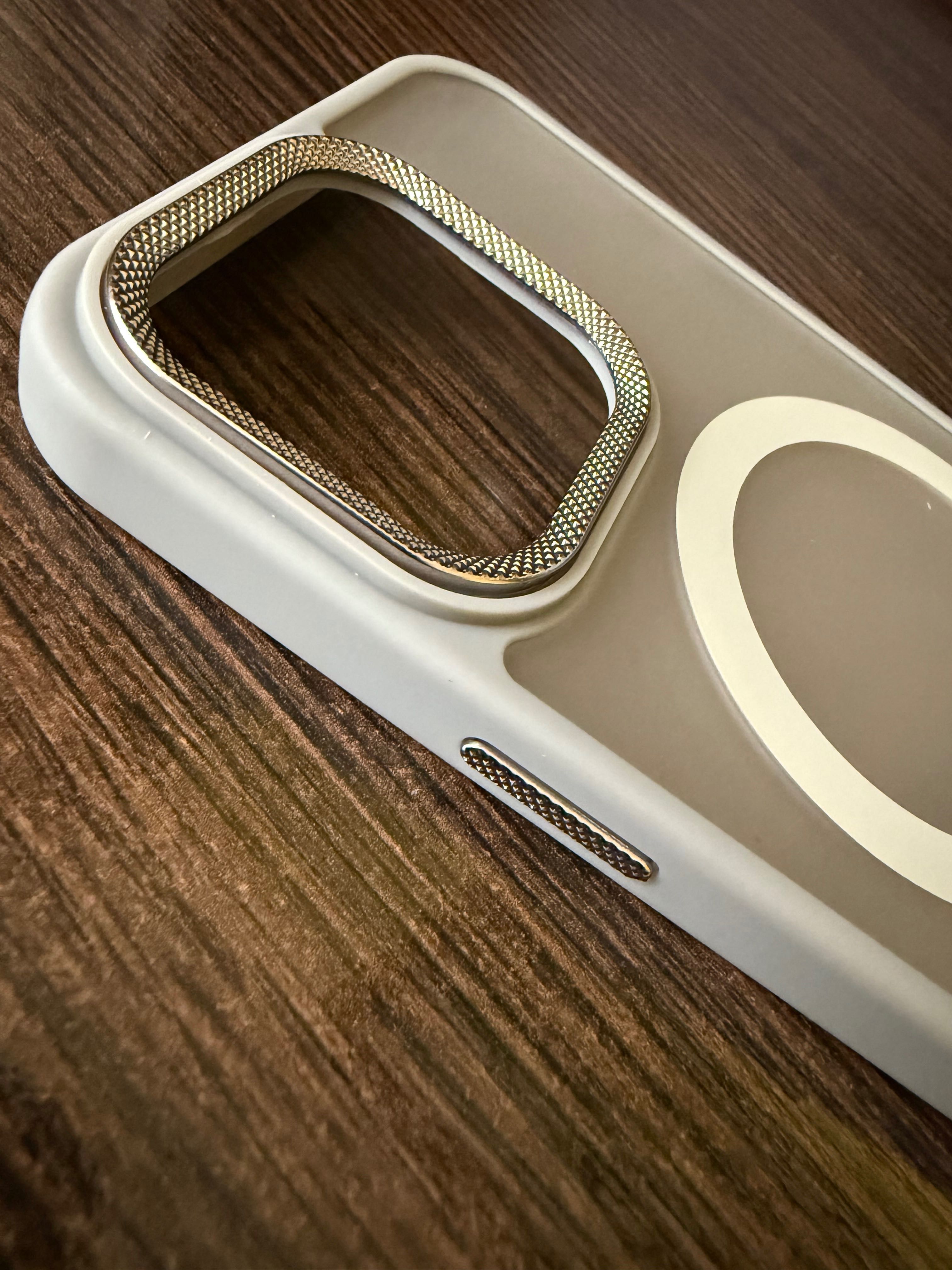 Чехол для iPhone 13 Pro з підтримкою MagSafe