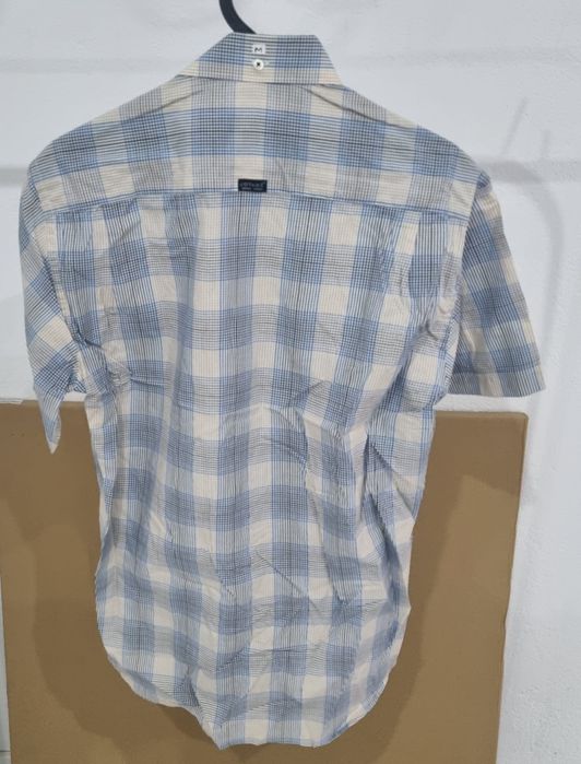 Camisa Homem  Tamanho M ver fotos