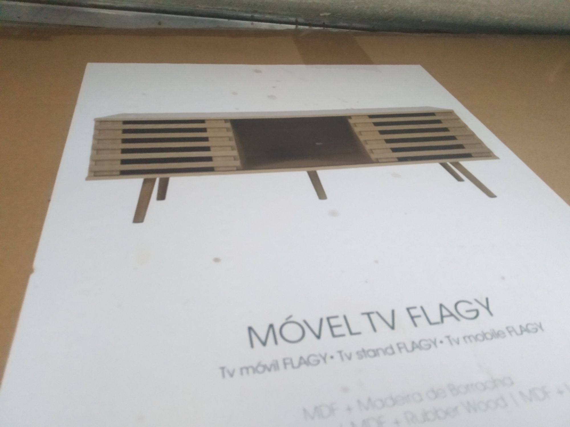 Movel de TV Novo