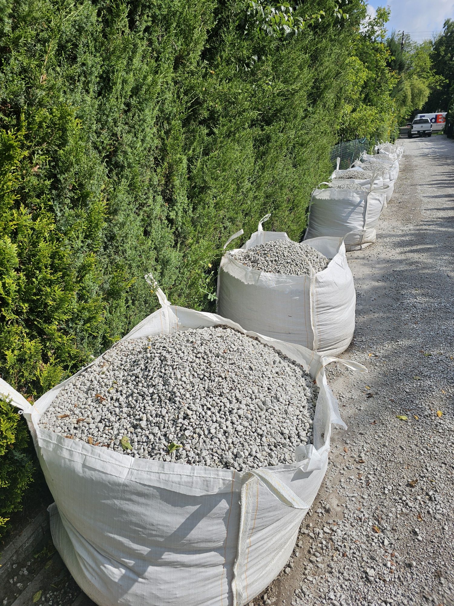 Granit grys granitowy, biały kamień, kora kamienna , kamień ogrodowy