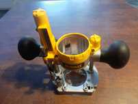 Dewalt  DEWALT DNP612 Podstawa Do Frezarki