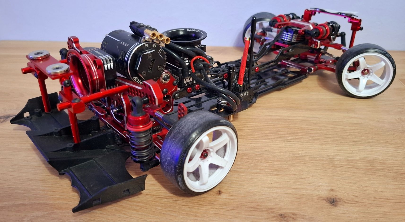 Rhino racing shark final form podwozie rc drift 1/10 yokomo reved