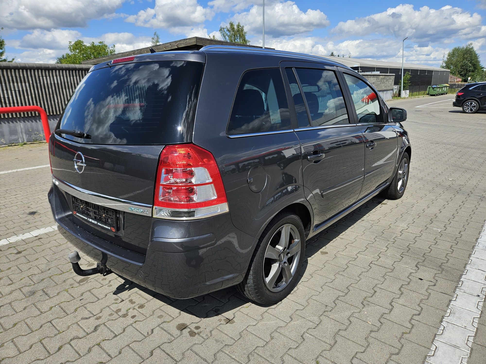 Benzyna 2011 Lift 7-osob alu klima super stan import Niemcy