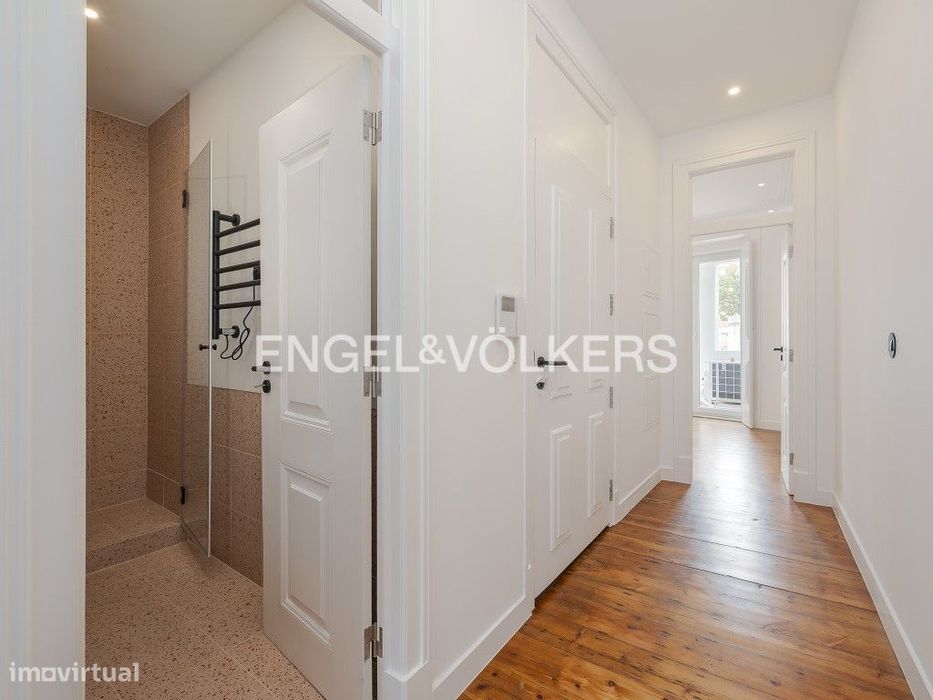 OPORTUNIDADE: Prédio Novo de 5 andares no Martim Moniz