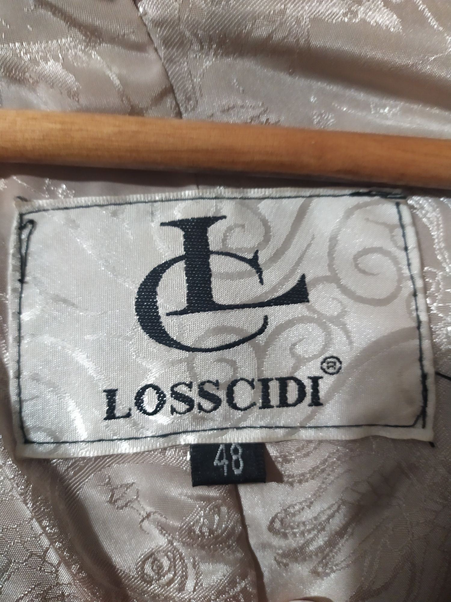 Продам  шубу в хорошем состоянии