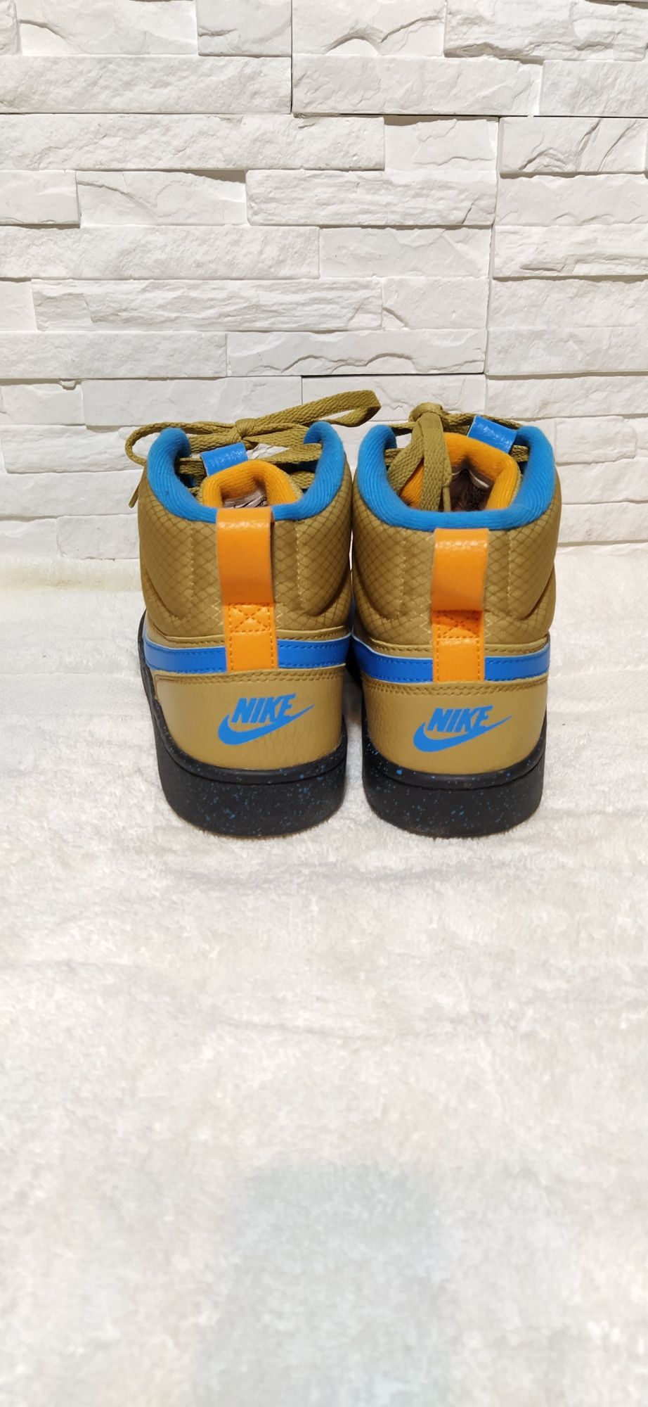 Nike Court Borough Mid 2