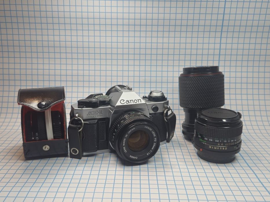 Canon AE-1 program, 3 обєктиви та перехідник