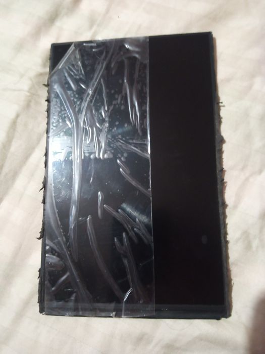 Продам монитор запчасти планшет, ноутбук и телефон.